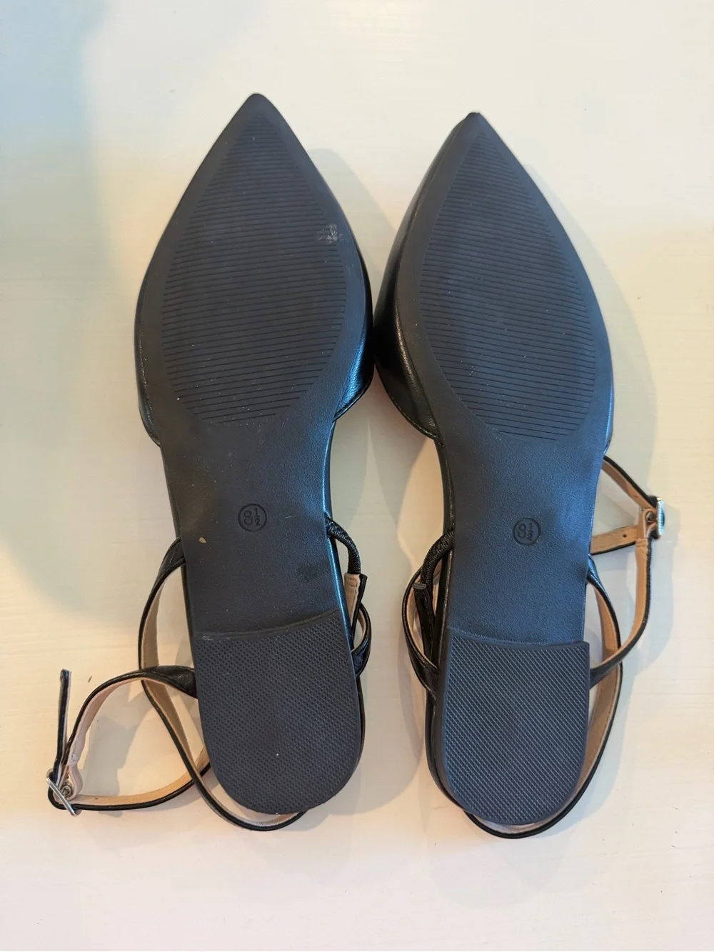Journee sleek black